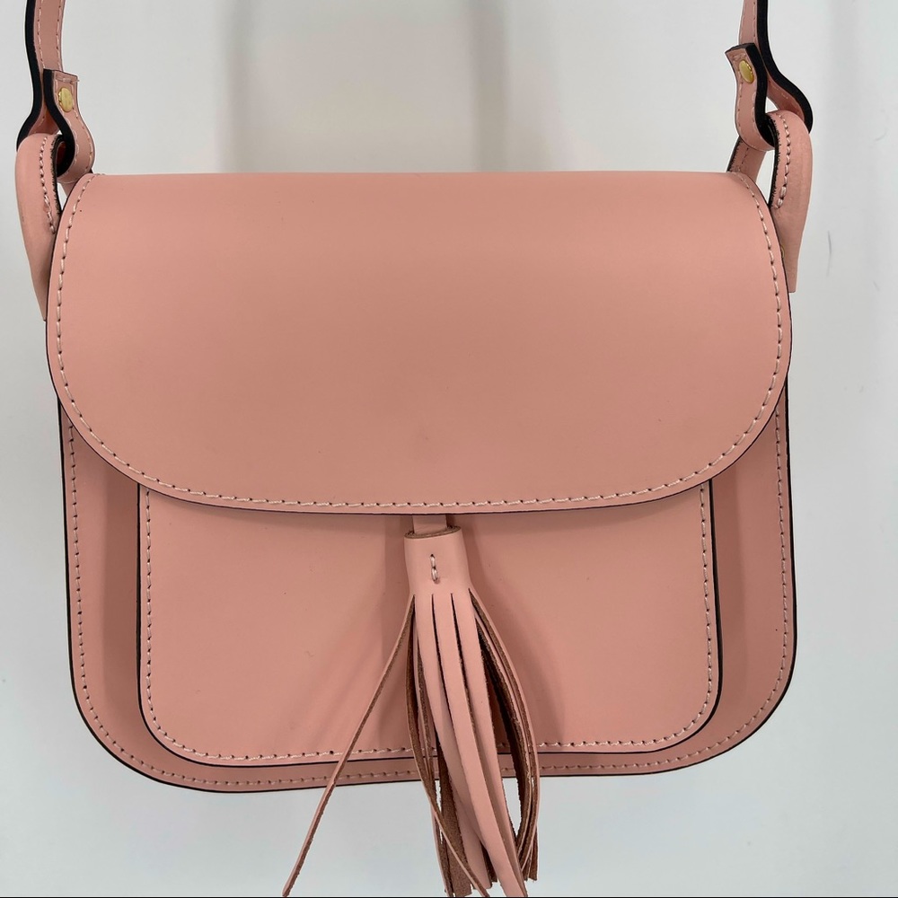 Leather pale pink bag